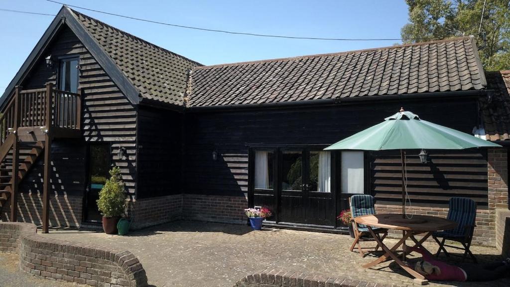 Paddock Barn ~ Short & Long Term Stay, Pets Welcome ~ Woodbridge, Framlingham Ar Cretingham Exterior photo